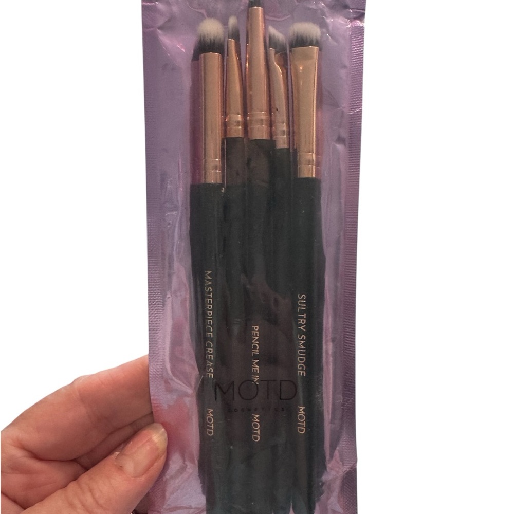 MOTD Cosmetics Black Makeup Brush Set‎ New unopened